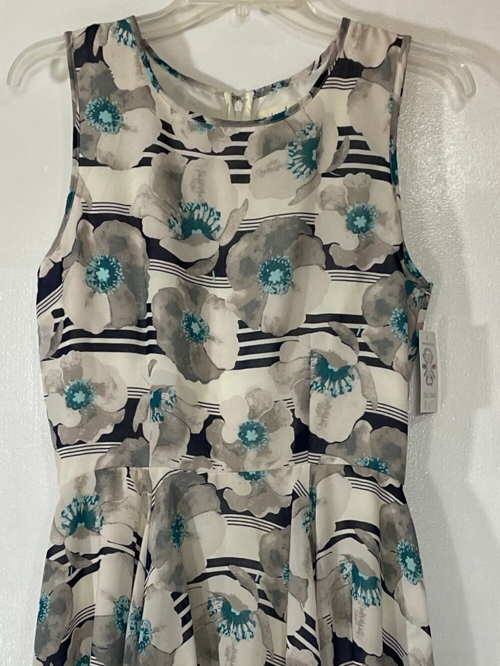 Maison Jules Women’s Sleeveless Cream Navy Turquoise Fit Flare Dress NWT Medium